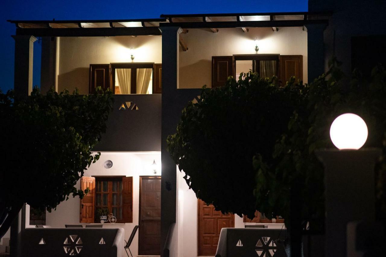 Athena'S Houses Skyros Buitenkant foto